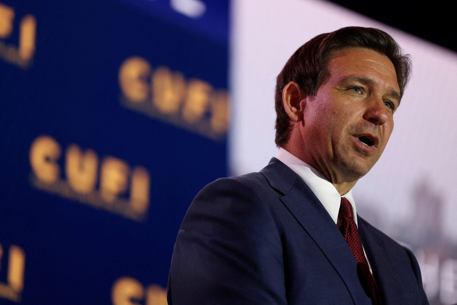 Il governatore della Florida, Ron DeSantis