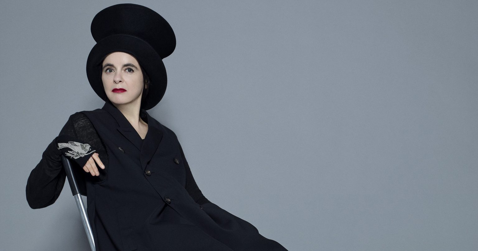 Amélie Nothomb è uscita con il suo ultimo libro, 'Psicopompo'