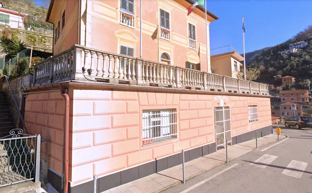 La sede del Comune di Avegno, che ha approvato il progetto per le nuove telecamere