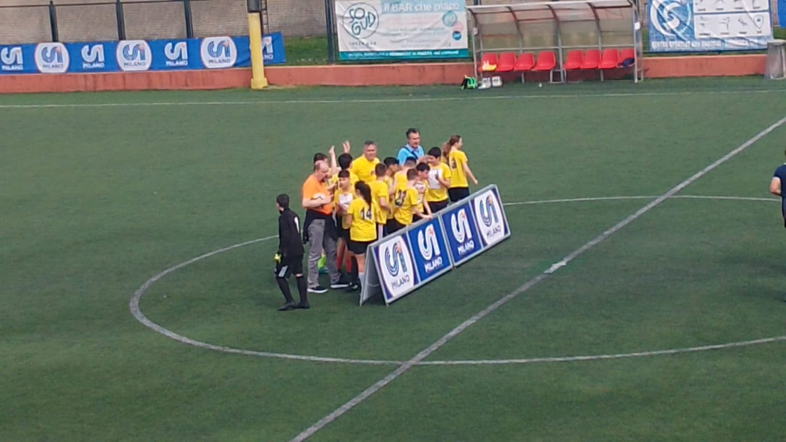La squadra formata assemblando gli oratori di Trigoso, San Bartolomeo della Ginestra e Riva si è presentata al campo di gioco a Cernusco sul Naviglio