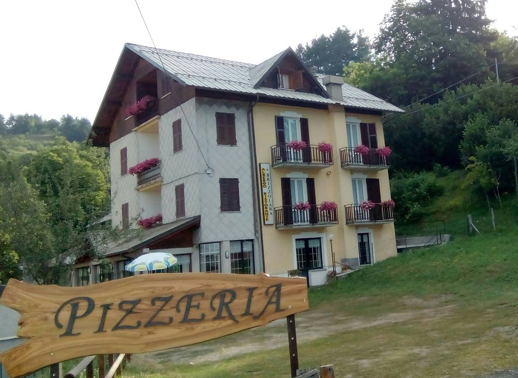 Il ristorante e pizzeria di Villanoce portato avanti con orgoglio da Marta Brizzolara