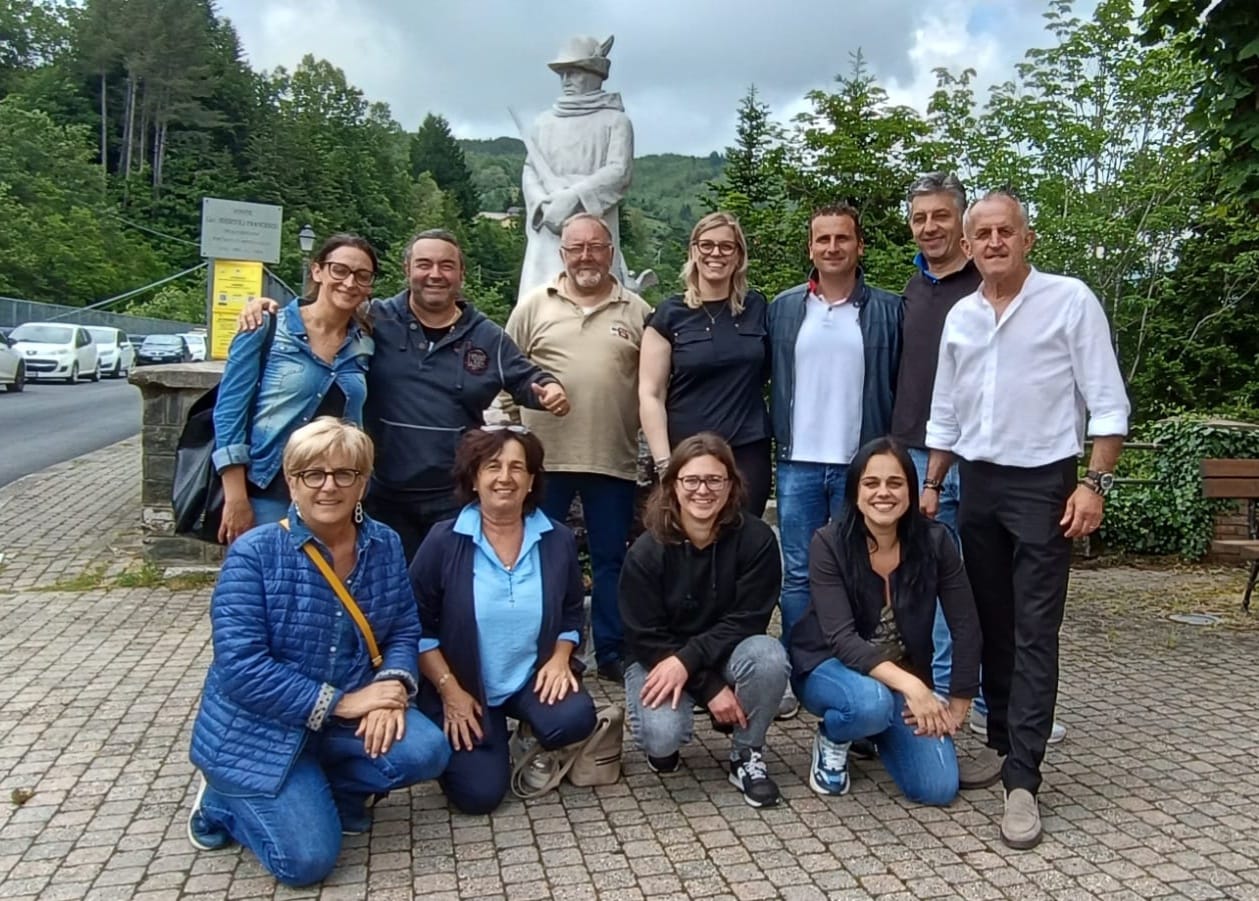 Massimo Fontana e la sua squadra: guideranno Rezzoaglio per i prossimi cinque anni