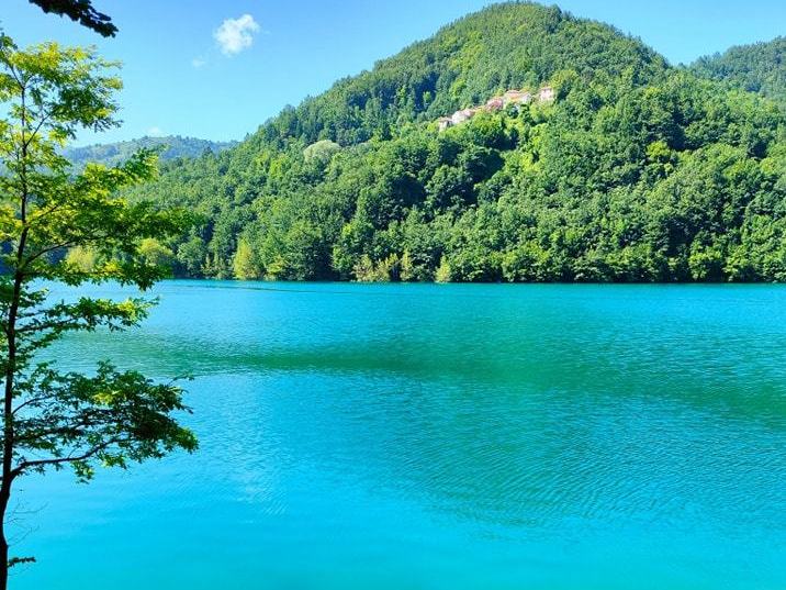 Il Lago del Brugneto è il principale invaso della Liguria