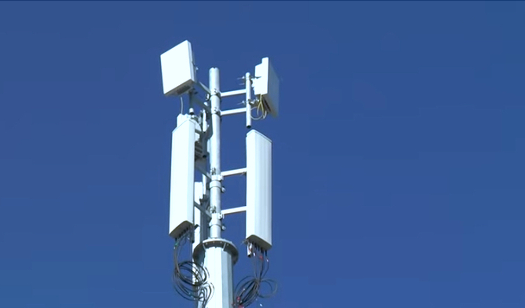L'installazione delle antenne 5G sta facendo molto discutere
