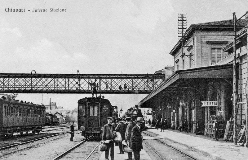 Il primo treno raggiunse Chiavari il 23 novembre del 1868; il 25 aprile del 1870 fu la volta di Sestri Levante