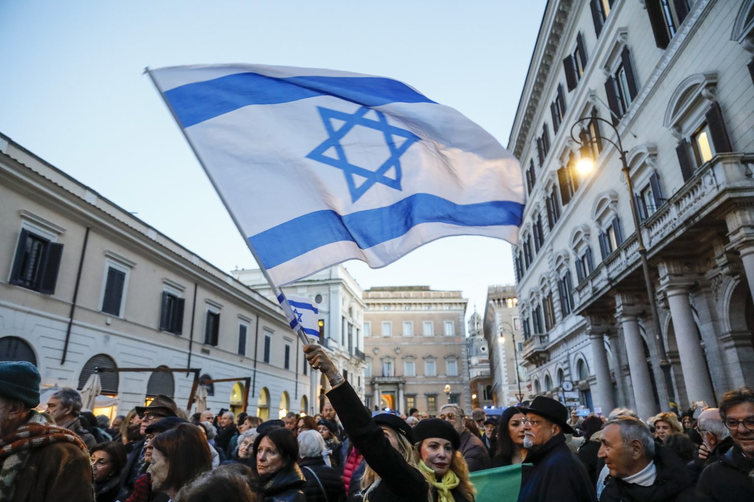 Una recente manifestazione pro Israele tenutasi in centro a Roma