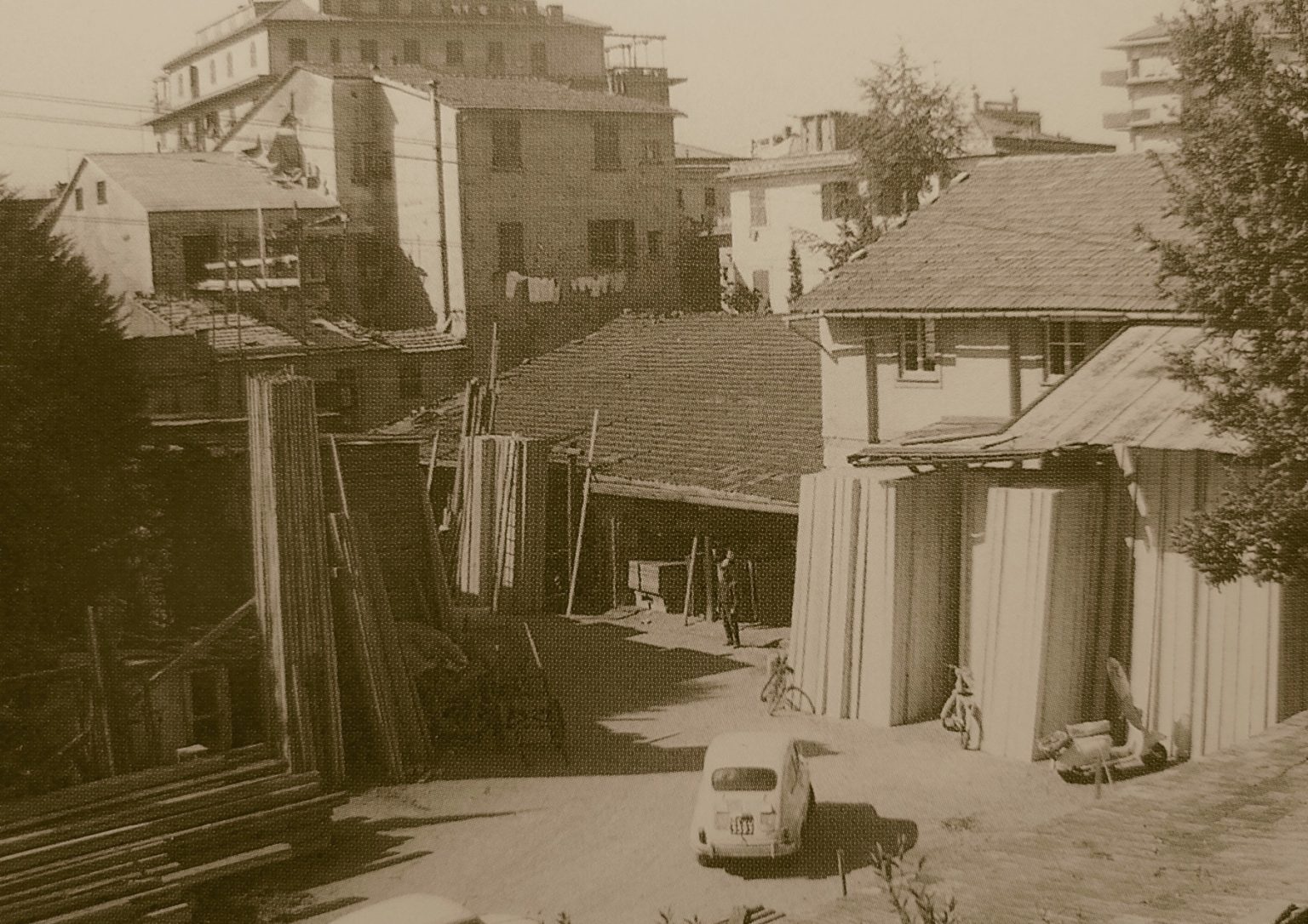 Una foto storica della ditta Sanguineti Legnami