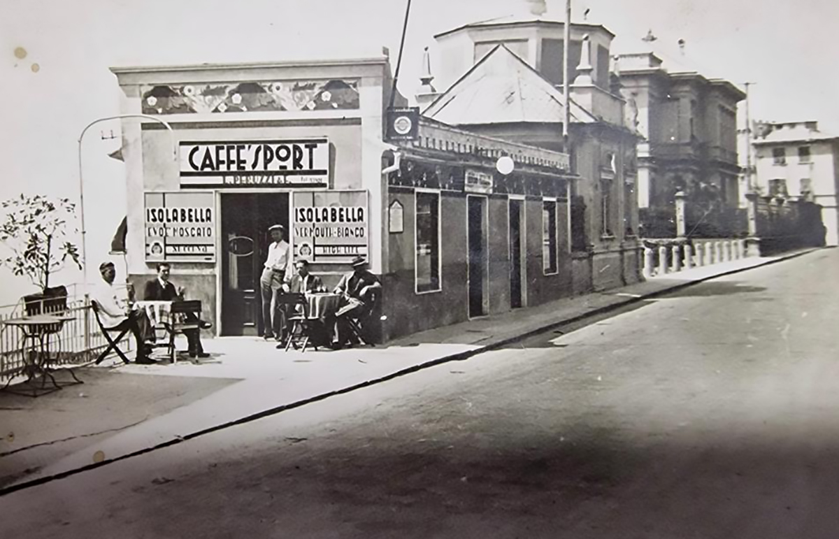 Una foto storica di Peruzzi, uno dei locali più famosi di tutto il levante genovese