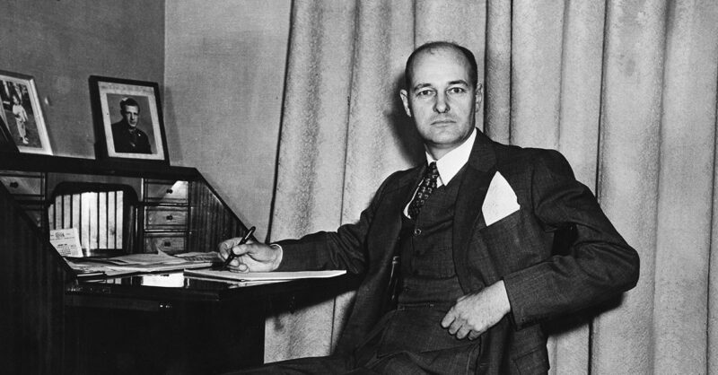 George F. Kennan è mancato vent'anni fa e il suo contributo è noto come "lungo telegramma"