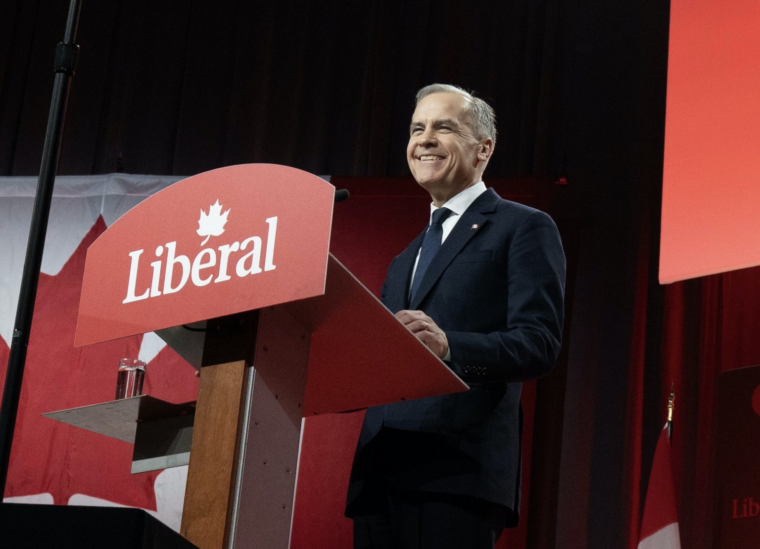 Il nuovo premier canadese Mark Carney dovrà vedersela con i dazi imposti dagli Stati Uniti