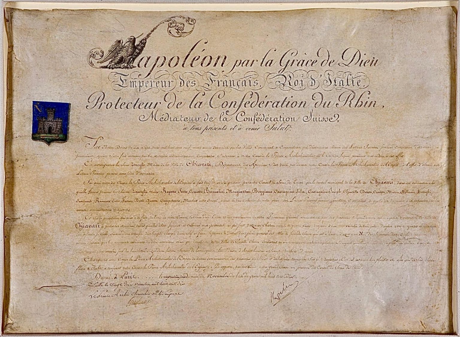 Il decreto a firma di Napoleone che autorizza Chiavari a fregiarsi della ‘N’ imperiale nel gonfalone cittadino