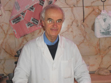 Ninni Bovone, storico macellaio del carruggio di Chiavari, è mancato all'età di 82 anni nei giorni scorsi