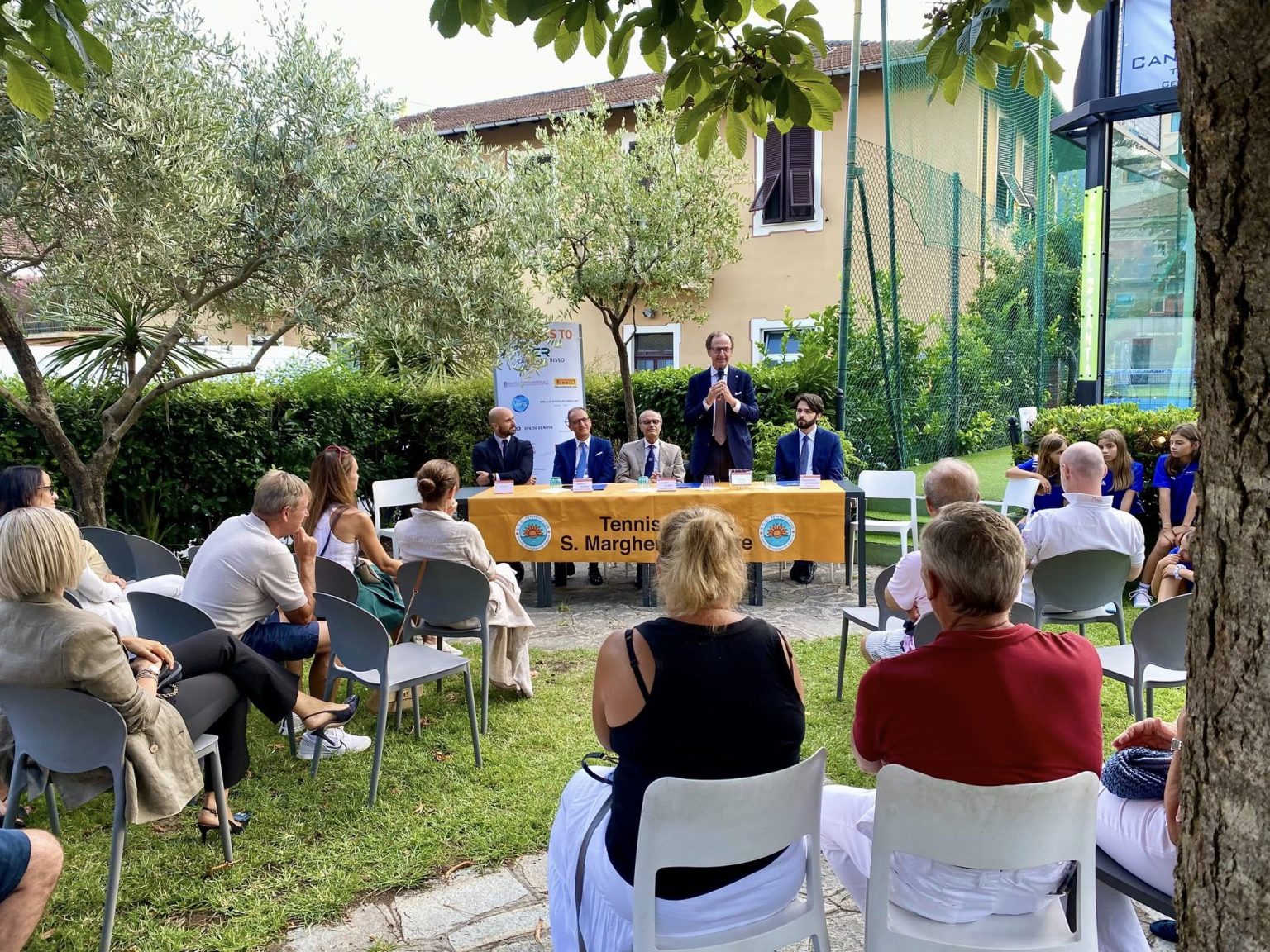 Il Tennis Club Santa Margherita è uno dei più fiorenti circoli del Levante