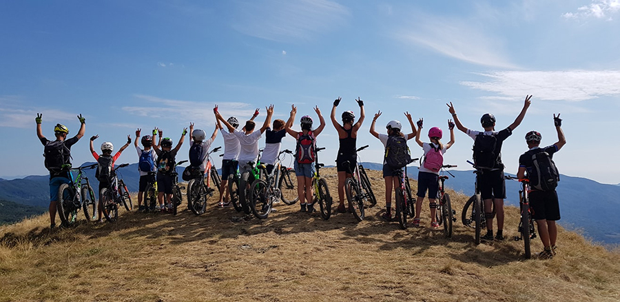 La Scuola Sci&Mtb Santo Stefano d'Aveto è un punto di riferimento della valle