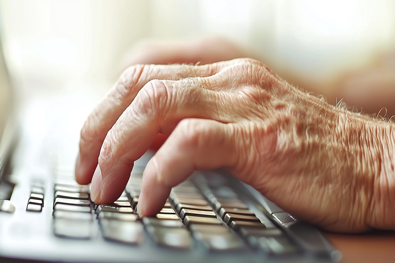 L'eredità digitale, tema affrontato da Beatrice Petrella in "Still online"