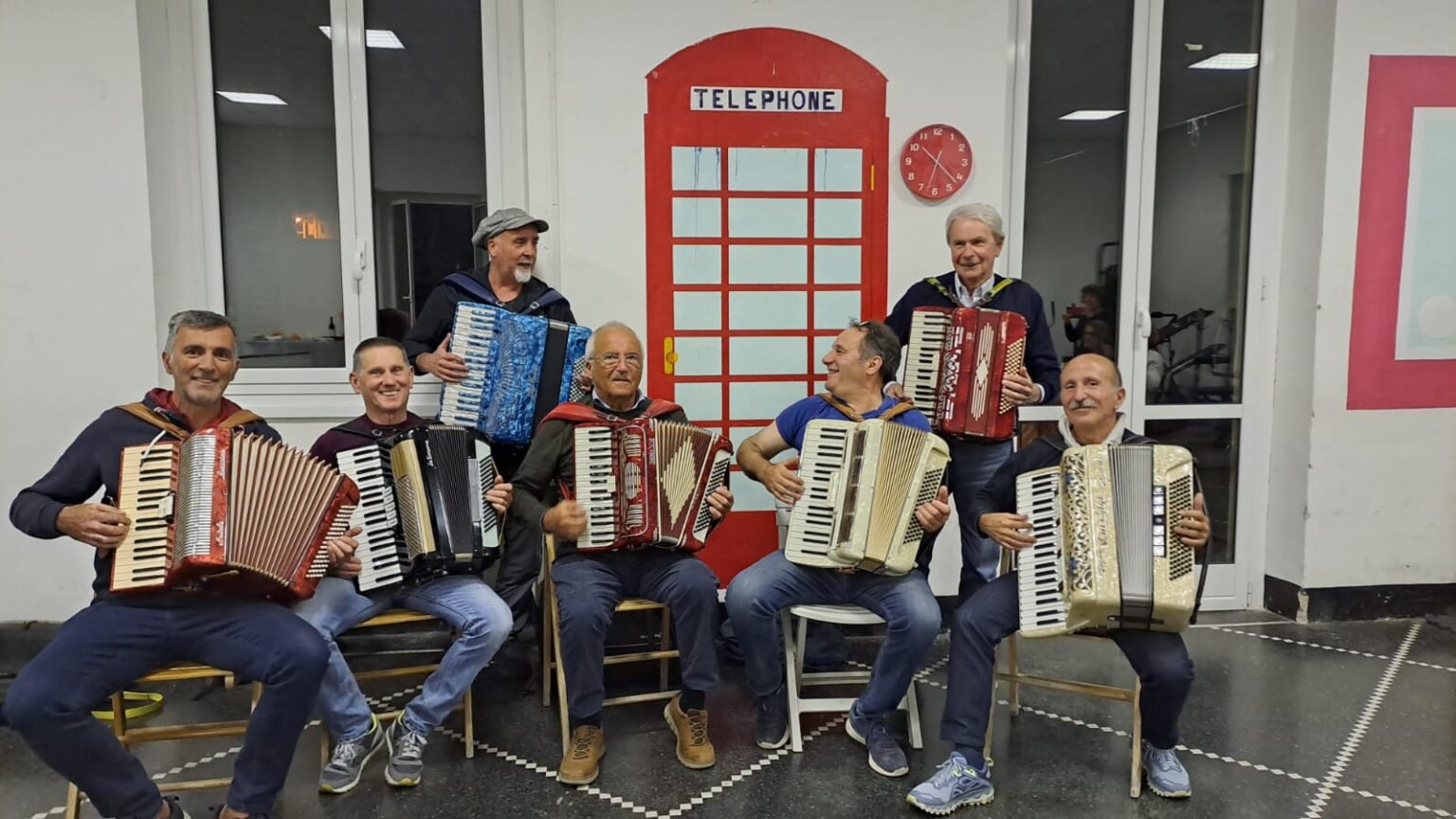 A Sori la bella iniziativa dei corsi di fisarmonica dedicati alla terza età