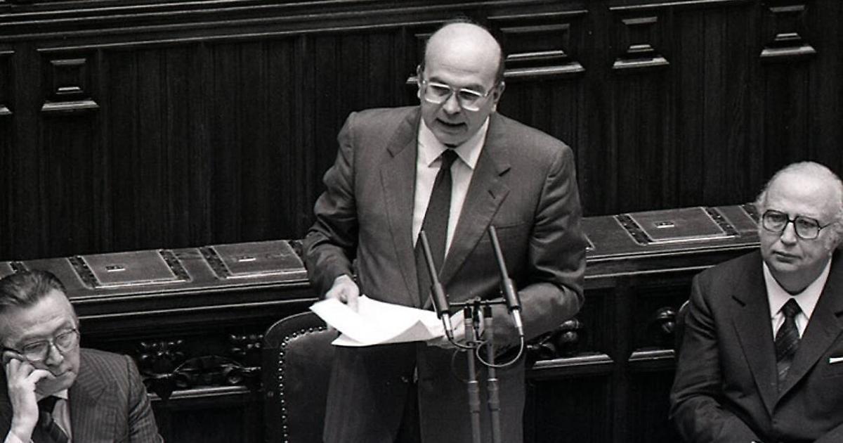 Bettino Craxi fu presidente del Consiglio durante la crisi di Sigonella