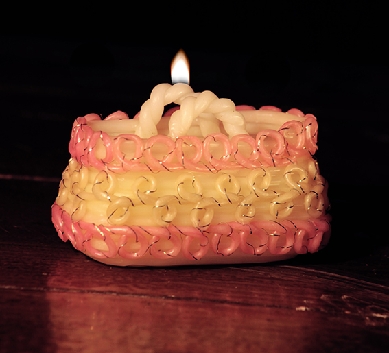 I Libaeti sono lumini che la tradizione voleva fossero affidati ai bambini per portare la luce ai loro cari scomparsi