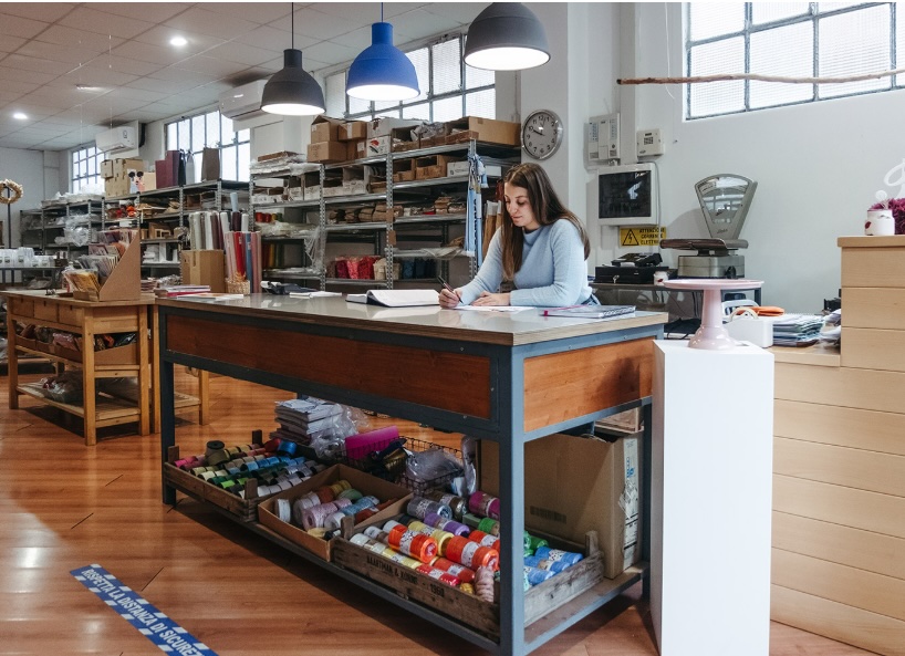 Papê Moneta si trova in via Parma a Chiavari ed è nato nel 2013