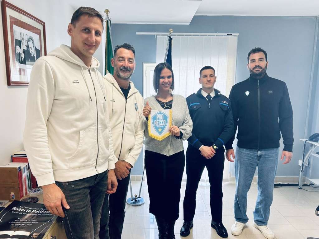 La Pro Recco di pallanuoto è stata ospite nei giorni scorsi del carcere di Chiavari