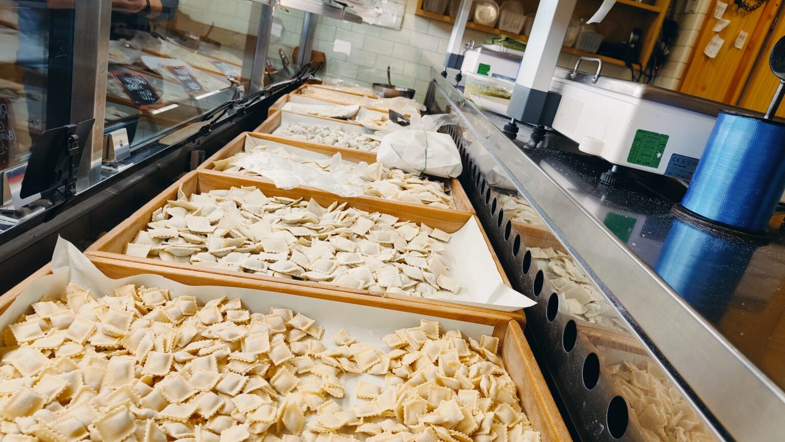 Il Pastificio Barbieri&Gabelli in piazza Torriglia a Chiavari