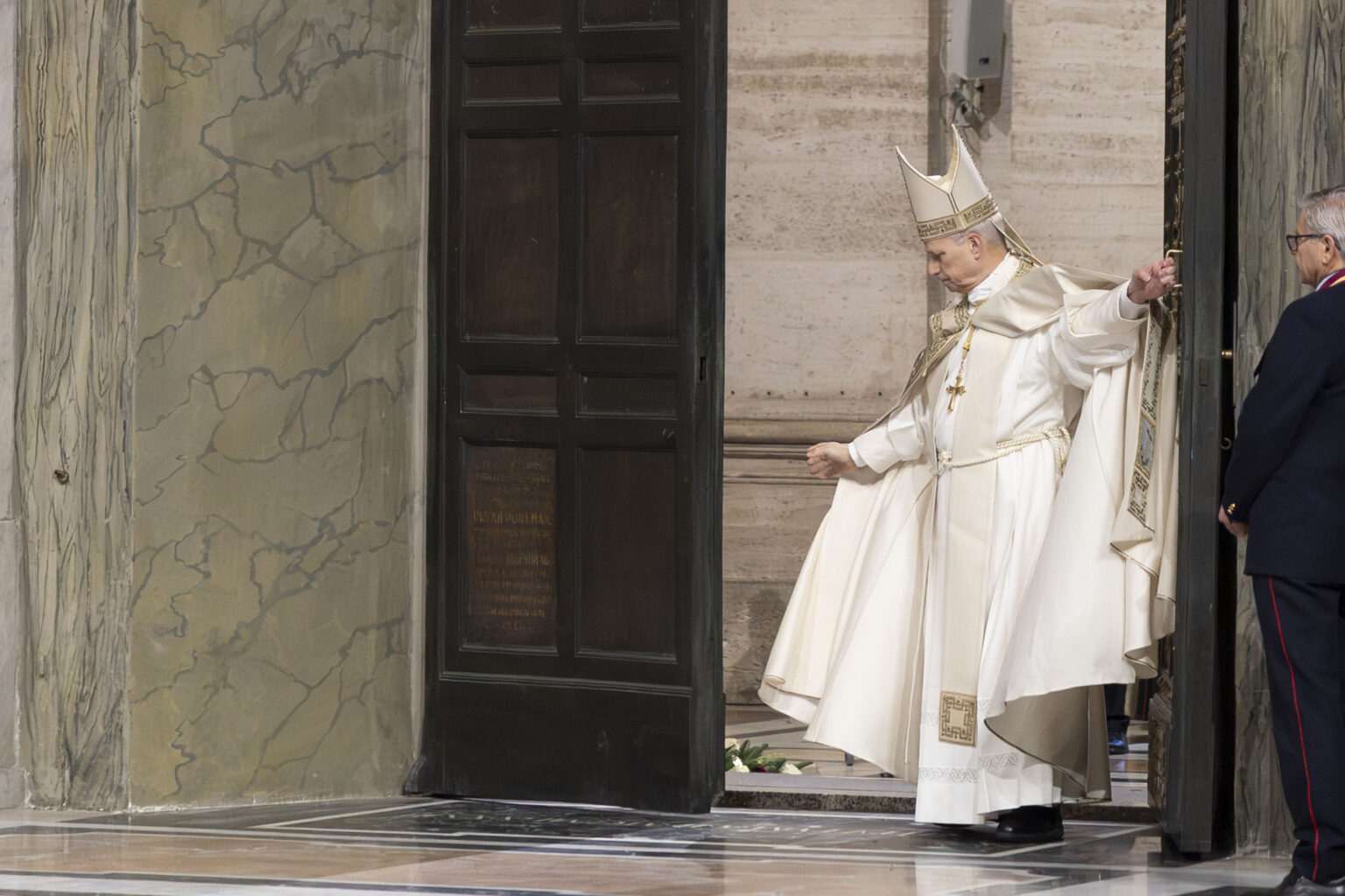 Papa Leone XIV al centro di alcune critiche da parte della stampa europea