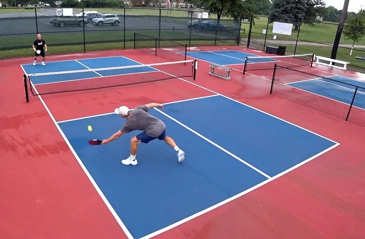 Il Pickleball sta prendendo sempre più campo al fianco del Padel