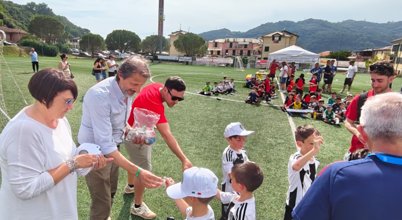 Il Fun Football dei Piccoli Amici è andato in scena a San Salvatore di Cogorno