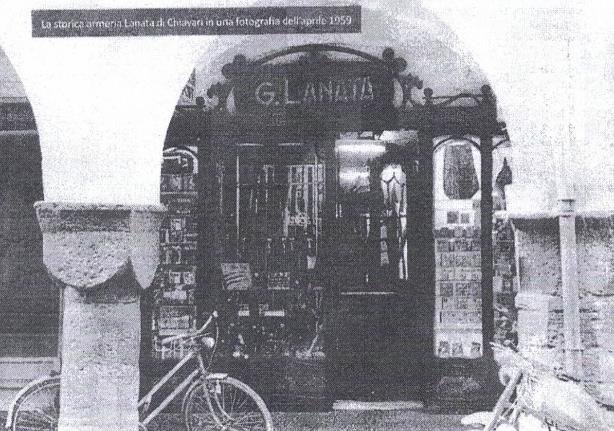 Una fotografia storica della Armeria Lanata a Chiavari