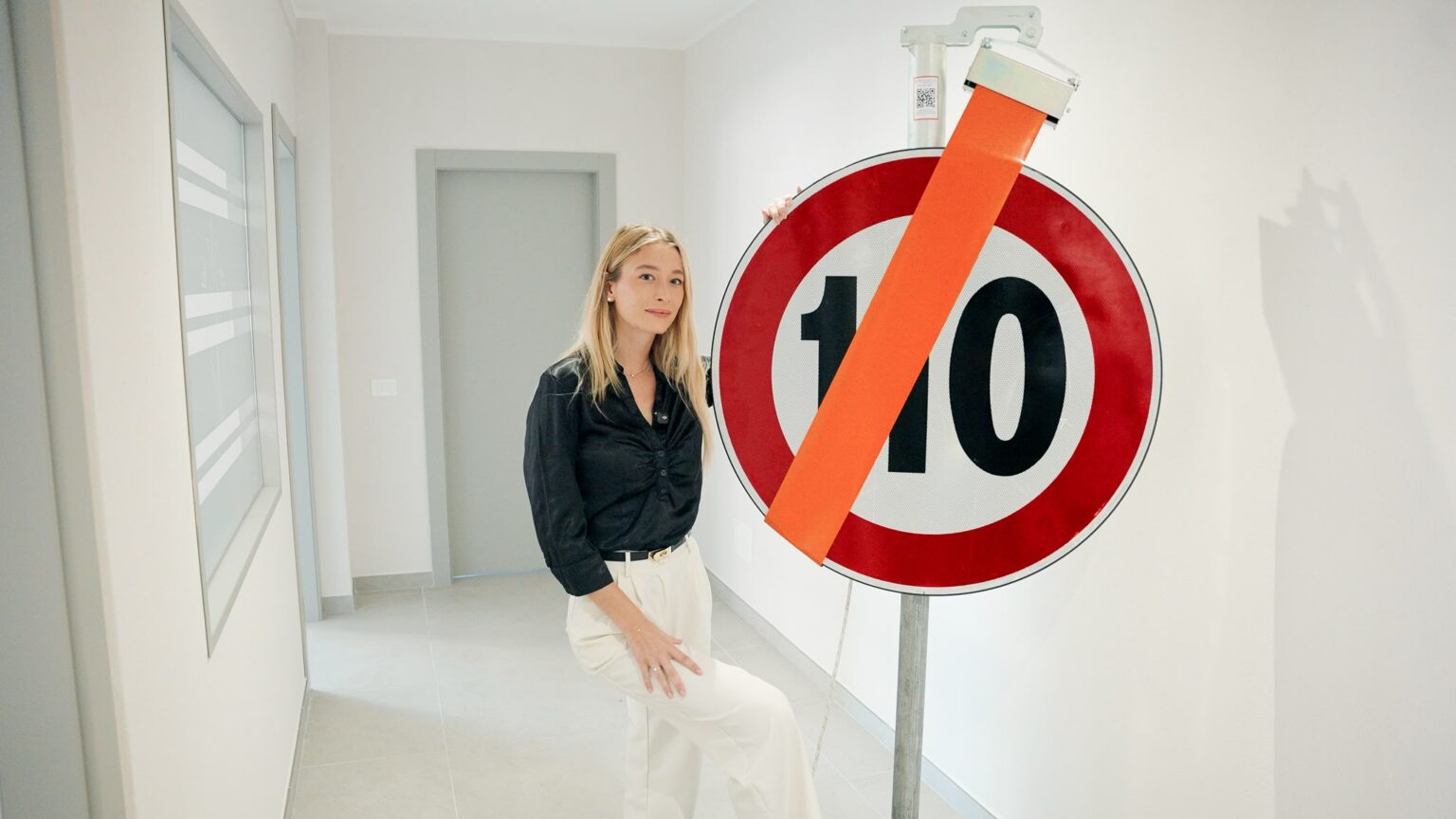 Sara Grandi mostra Rollo, l'innovativo sistema ideato dall'azienda Bio System