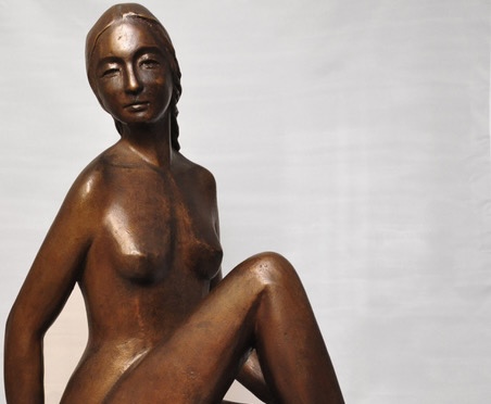 Una delle sculture realizzate da Carla Macciò in mostra a Santa Margherita Ligure