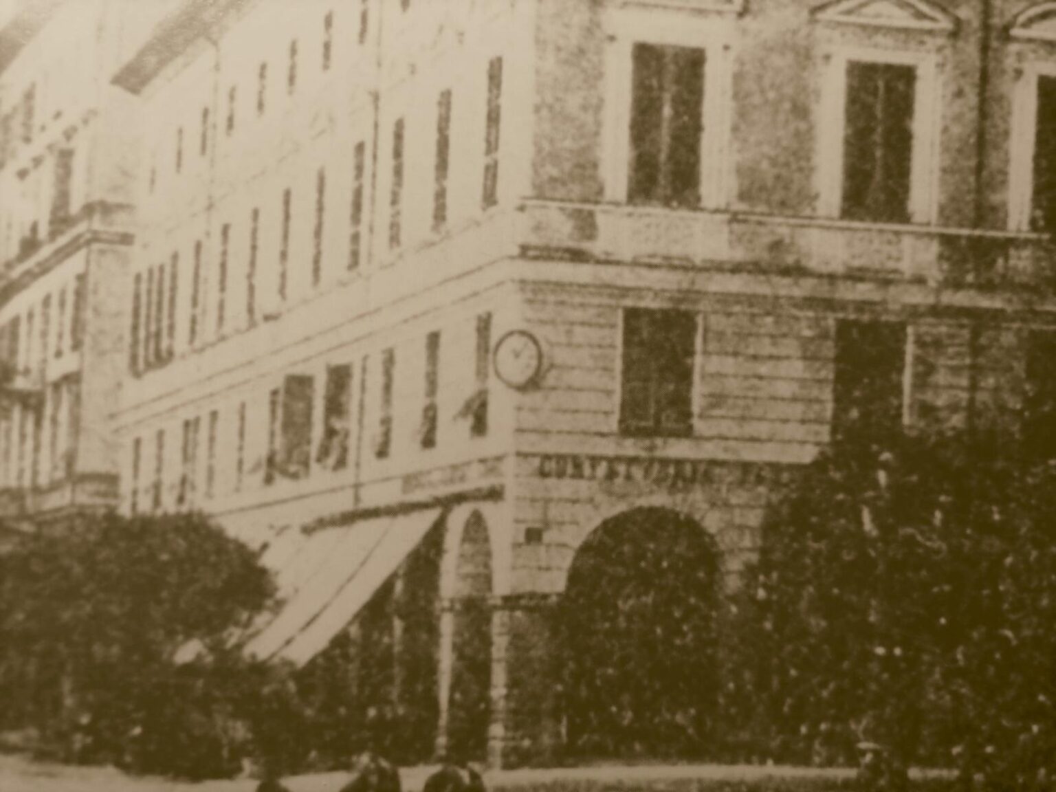 Una foto storica del Gran Caffè Defilla di Chiavari
